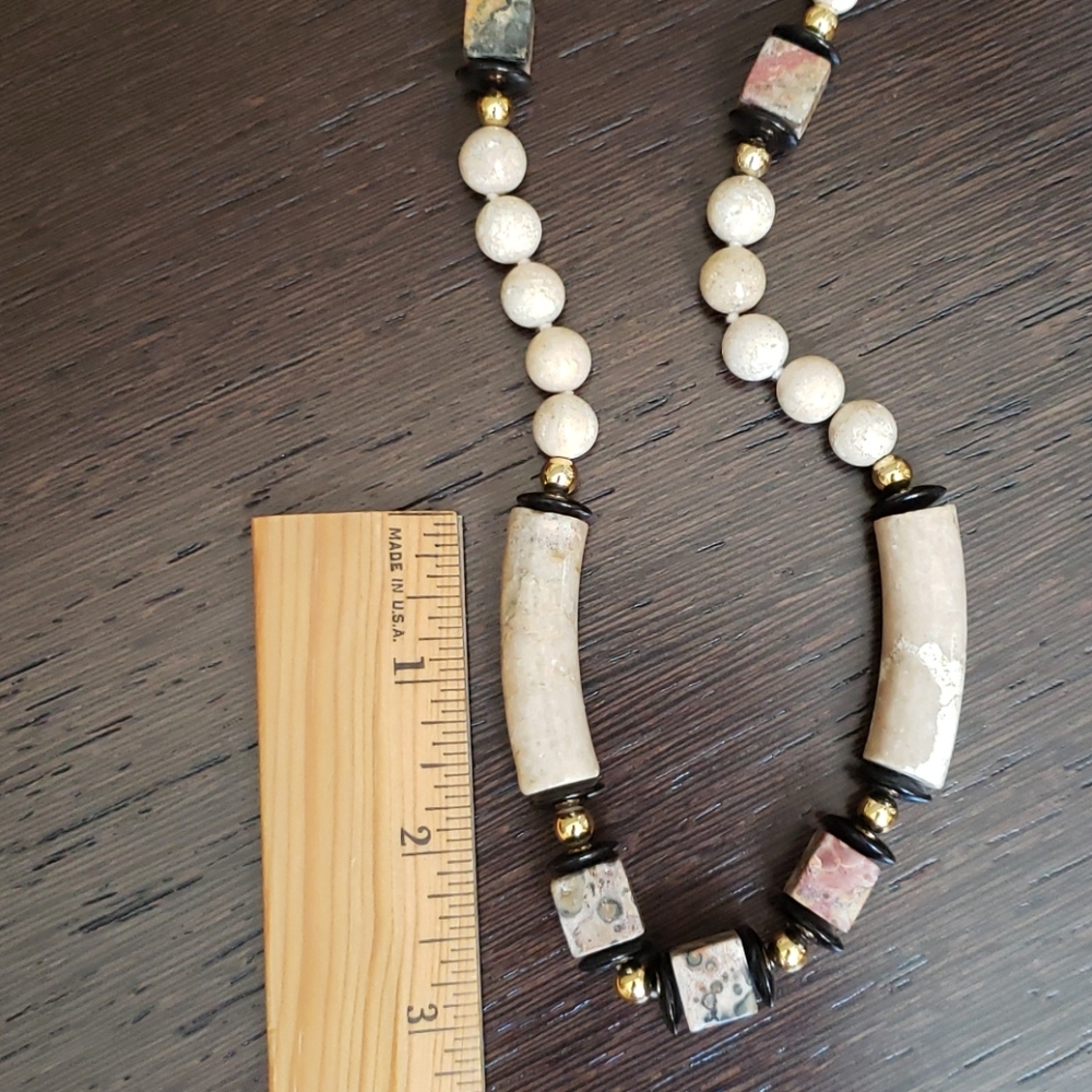 VTG beige Jasper, Onyx necklace - Picture 8 of 8